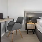 Platinum Aparthotel