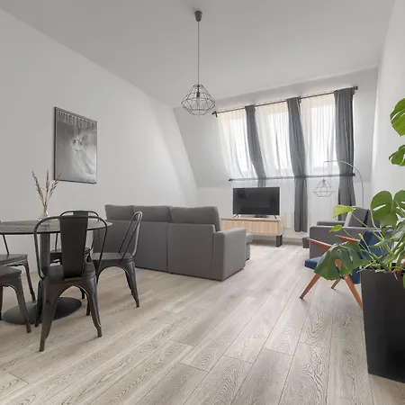 Lägenhetshotell Platinum 4*