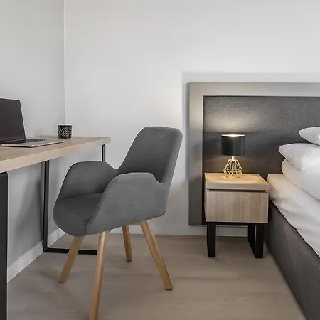 Platinum Aparthotel